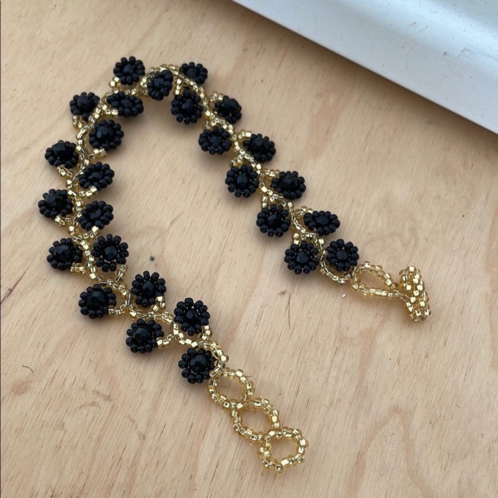 Black and Gold Floral Beaded Bracelet